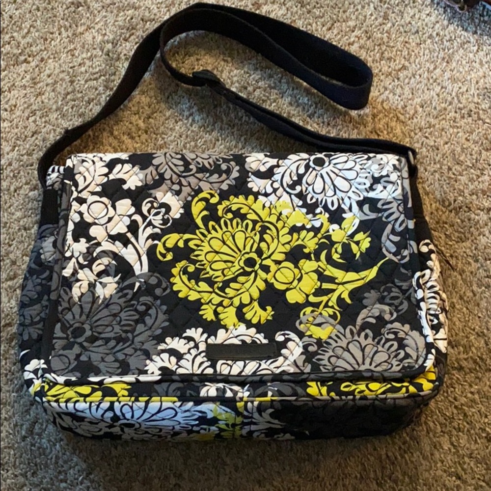 Vera Bradley flap over crossbody bag - Picture 1 of 5